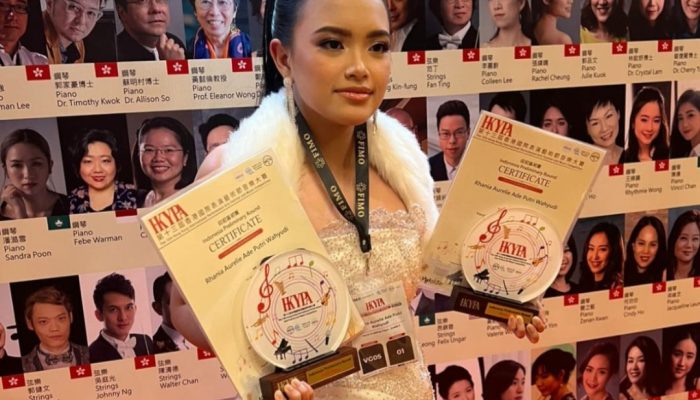 Kerap Meraih Juara First Place, Penyanyi Rhania Aurelie Goes To Hongkong