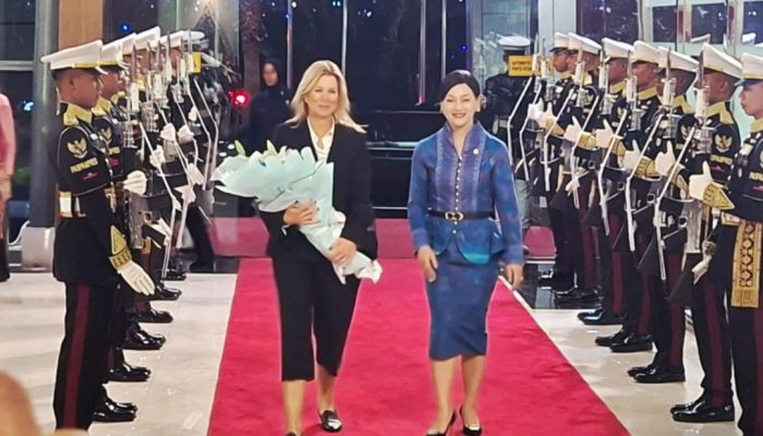 Ratu Máxima dari Belanda Tiba di Jakarta, Disambut Upacara Kehormatan di Bandara Soekarno-Hatta